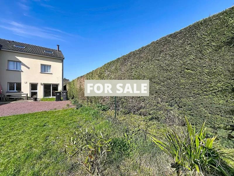 Coastal House in Great Location