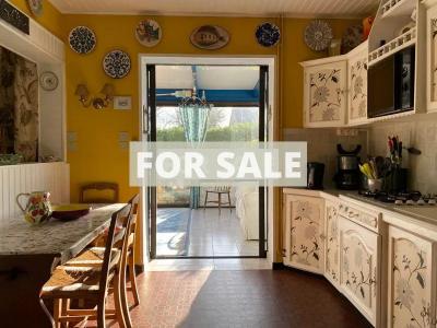 Traditional House with Garden