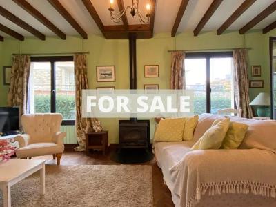 Traditional House with Garden