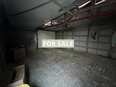 Town House with Neat Garden