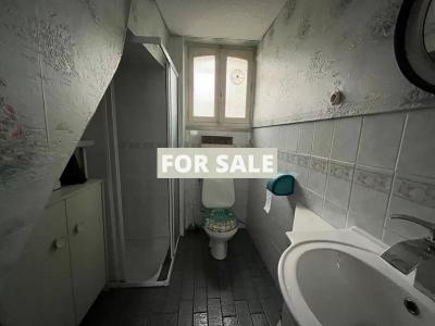 Town House with Neat Garden