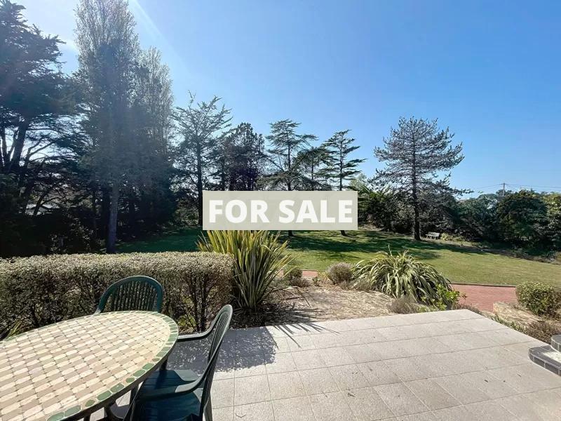 Contemporary Detached House by the Coast