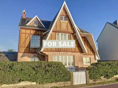 Sea Front House with Open Sea View