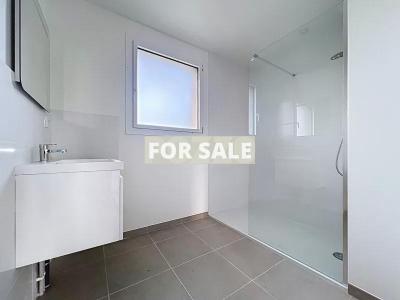 Detached House with Garden by the Coast