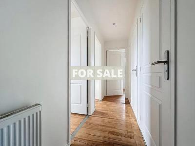 Detached House with Garden by the Coast