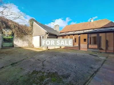 Charming House with Good Potential, Not Overlooked