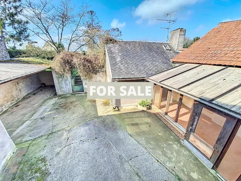 Charming House with Good Potential, Not Overlooked