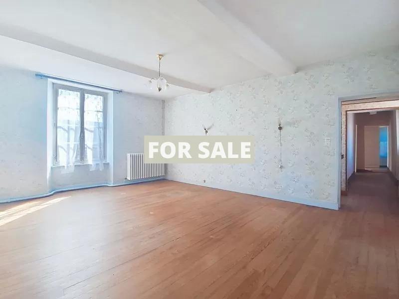 Charming House with Good Potential, Not Overlooked