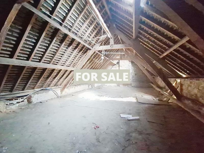 Charming House with Good Potential, Not Overlooked