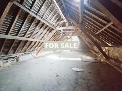 Charming House with Good Potential, Not Overlooked