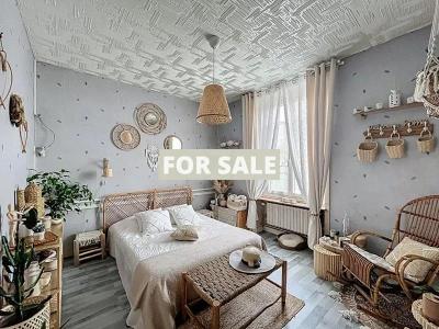 Lovely Detached House with Garden
