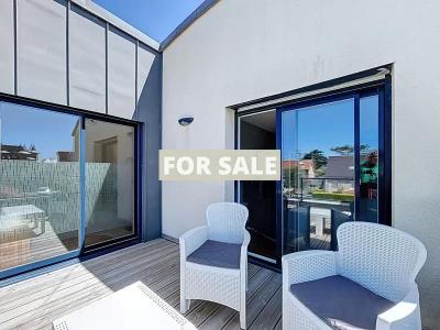 Detached Country House with Swimming Pool