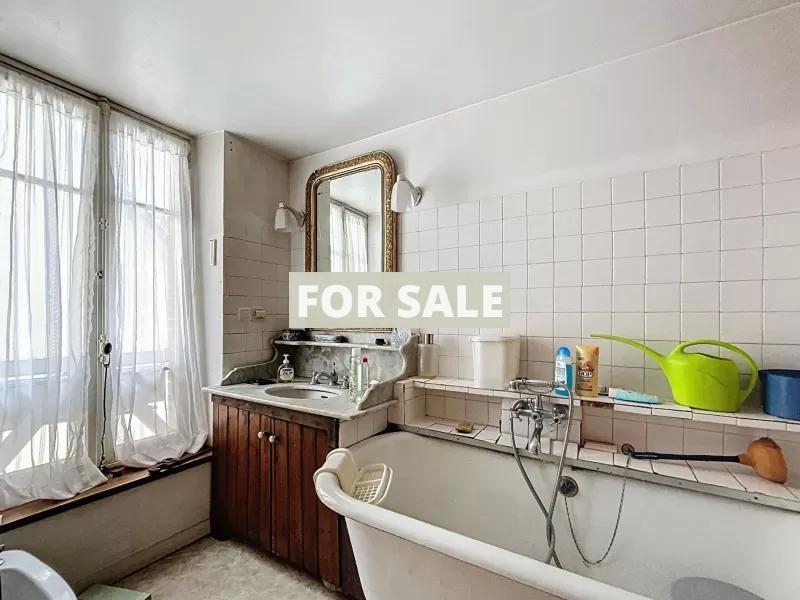 Manor House Style Property in Coastal Location