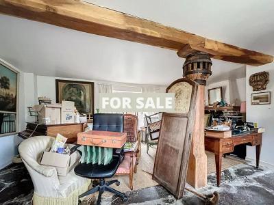 Manor House Style Property in Coastal Location