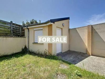 Pretty Detached Coastal House with Garden