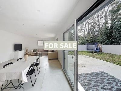 Traditional House with Garden Close to thee Coast