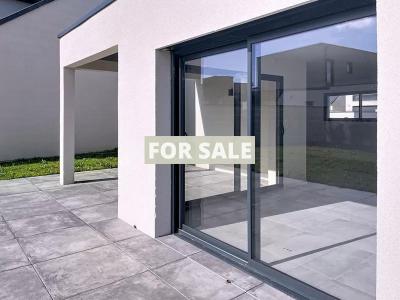 Contemporary Detached House by the Coast