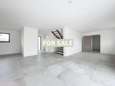 Contemporary Detached House by the Coast