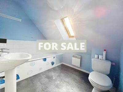 Detached House with Garden by the Coast