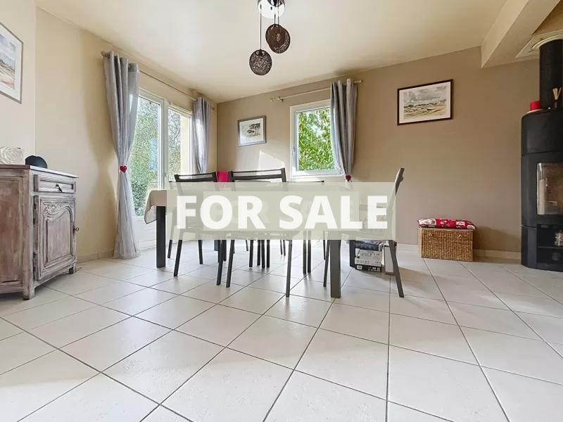 Detached House with Garden by the Coast