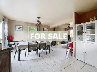 Detached House with Garden by the Coast