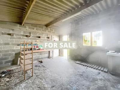 Detached House with Garden by the Coast