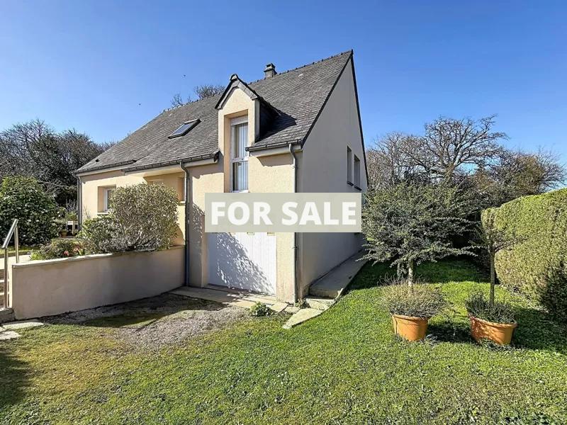 Detached House with Landscaped Garden
