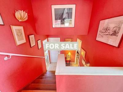 Detached House with Landscaped Garden