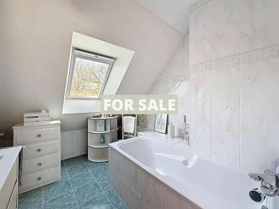 Detached House with Landscaped Garden