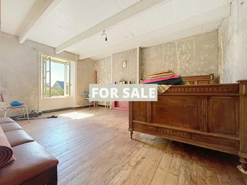 Detached Country House with Outbuilding