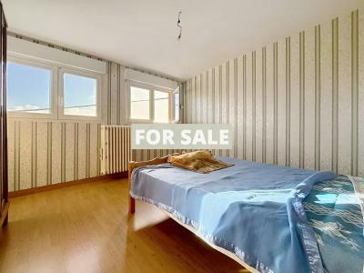 Detached House with Garden by the Coast