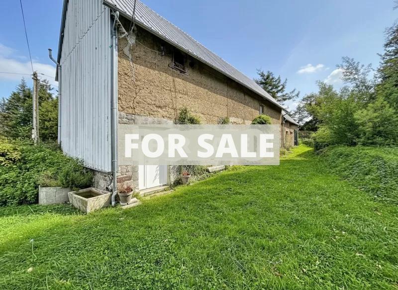 Detached House With Garden And Outbuilding