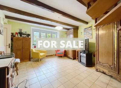 Detached House With Garden And Outbuilding