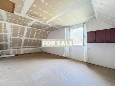 Detached House with Landscaped Garden