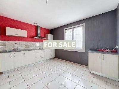 Detached House with Landscaped Garden