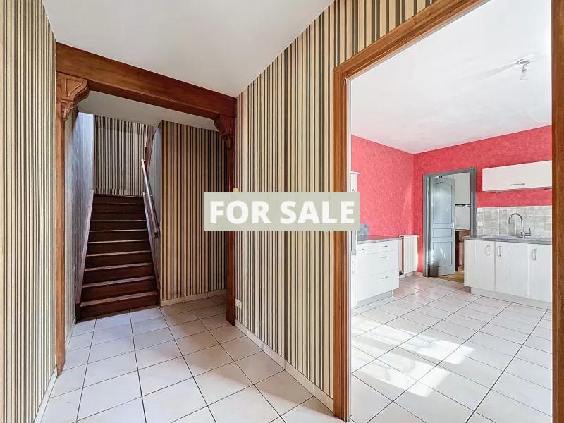 Detached House with Landscaped Garden