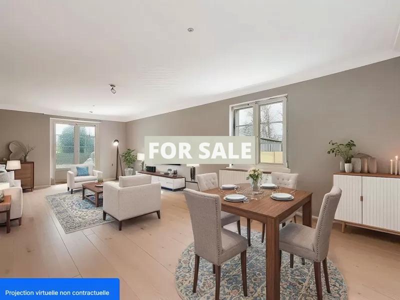 Detached House with Landscaped Garden