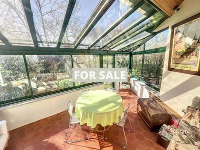 Contemporary Detached House Not Far from the Coast