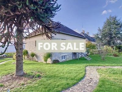 Detached House with Garden by the Coast