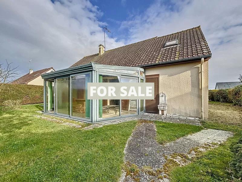 Detached House with Garden