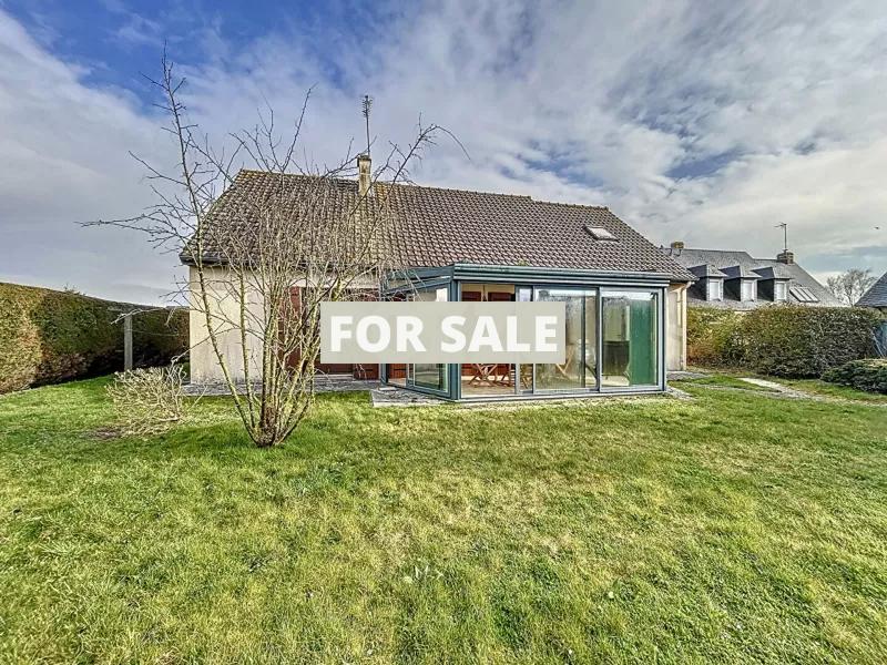 Detached House with Garden
