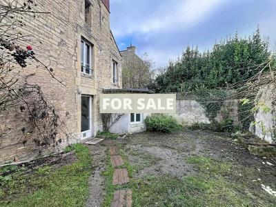 Stone Built Town House with Courtyard