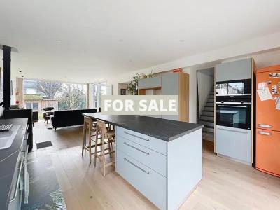 Traditional House with Garden