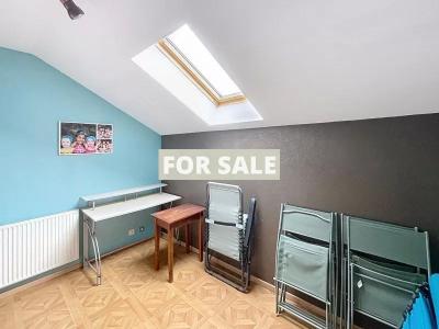 Detached House with Garden