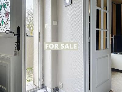 Detached House with Garden