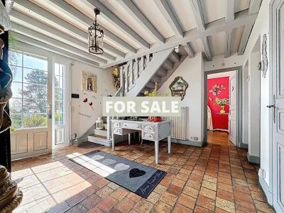 Detached Country House with Landscaped Garden