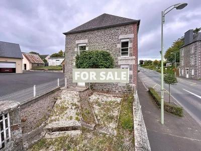 Detached House with Garden