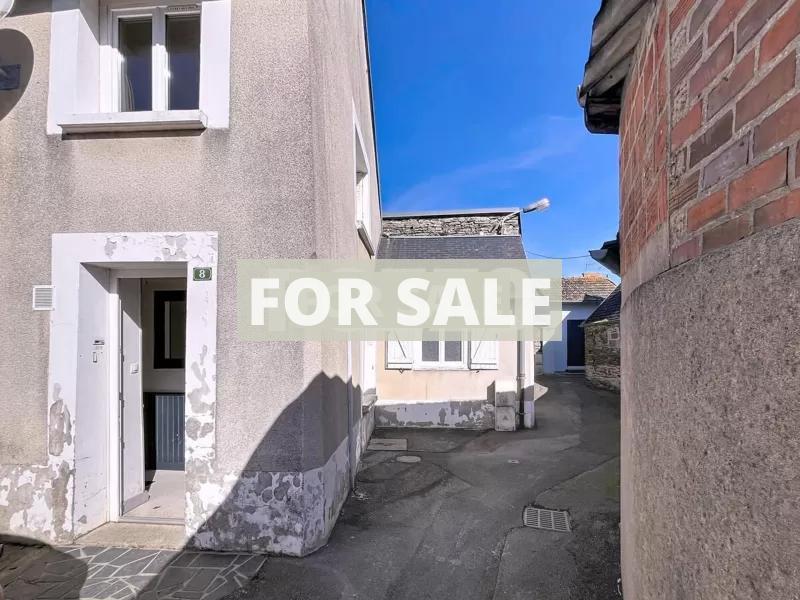 Town House with Neat Garden