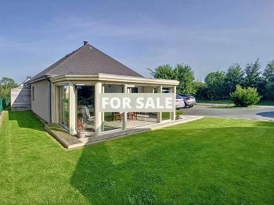 Detached House with Garden by the Coast