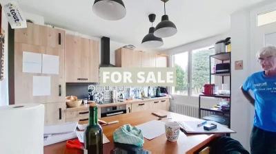 Detached House with Garden by the Coast